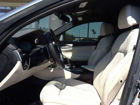 Used 2019 BMW 540i xDrive w/ M Sport Package AWD/4WD image 42