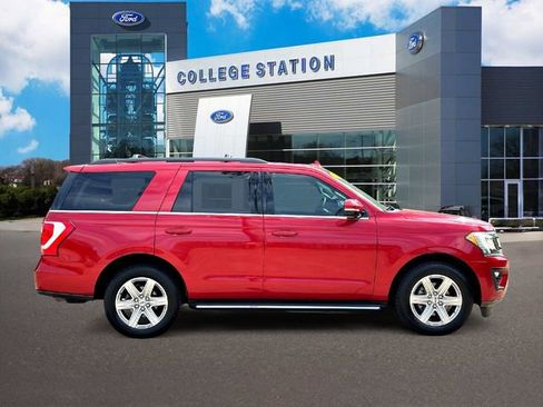 Certified 2020 Ford Expedition XLT w/ Equipment Group 202A RWD image 5