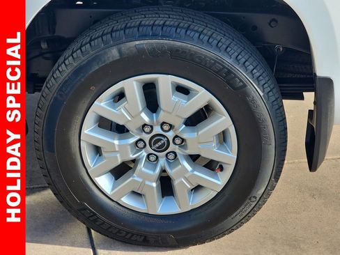 Used 2023 Nissan Frontier SV w/ Technology Package image 36