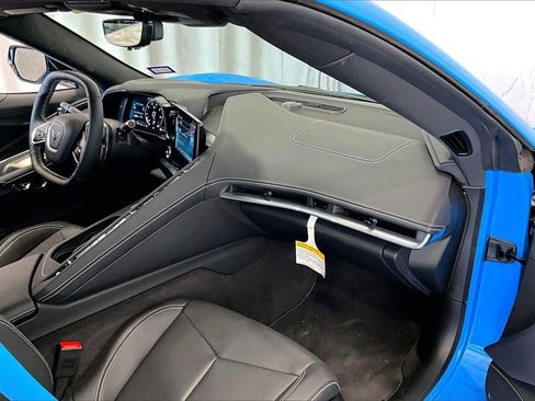 Used 2024 Chevrolet Corvette Stingray Coupe w/ 1LT image 26