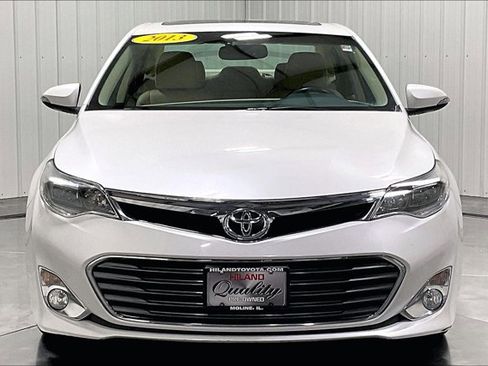 Used 2013 Toyota Avalon Limited FWD image 2