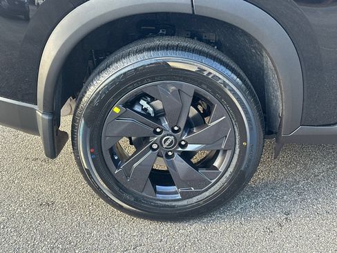 New 2026 Nissan Rogue SV FWD image 17
