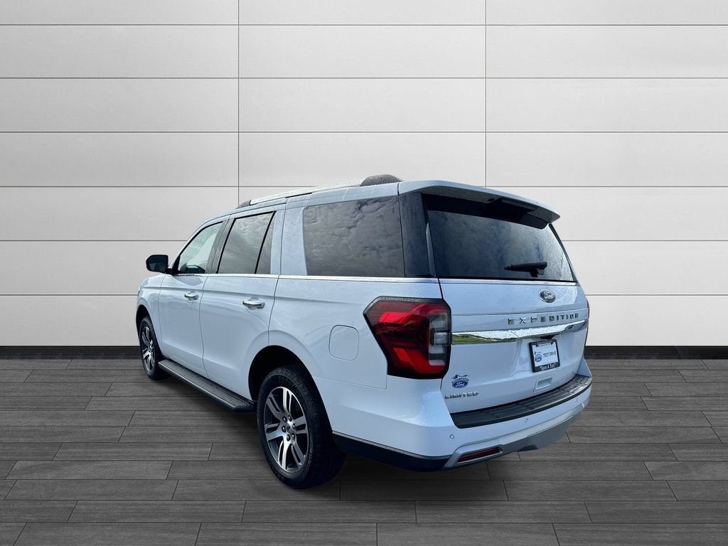 Used 2024 Ford Expedition Limited AWD/4WD image 5