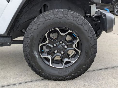 Used 2021 Jeep Wrangler Unlimited Rubicon 4xe w/ Cold Weather Group image 11