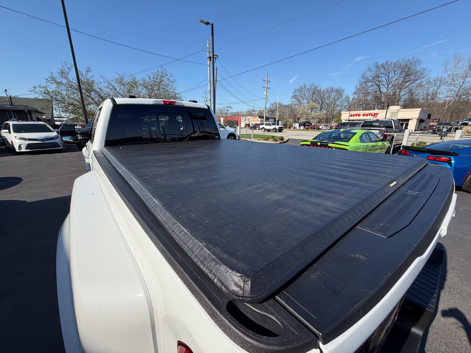 Used 2025 Ford F450 Platinum w/ FX4 Off-Road Package AWD/4WD image 12
