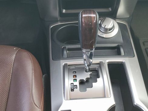 Used 2016 Toyota 4Runner Limited image 12