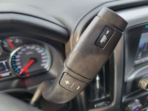 Used 2015 Chevrolet Silverado 1500 LTZ Z71 w/ LTZ Plus Package AWD/4WD image 15