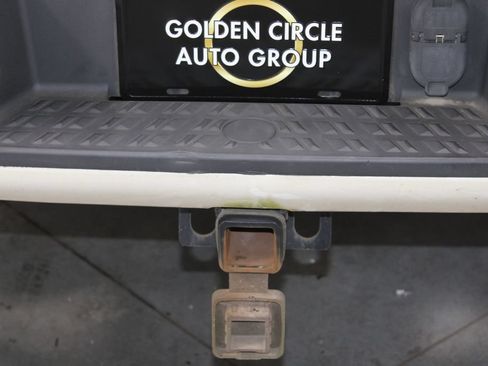 Used 2017 Nissan Titan SL RWD image 14
