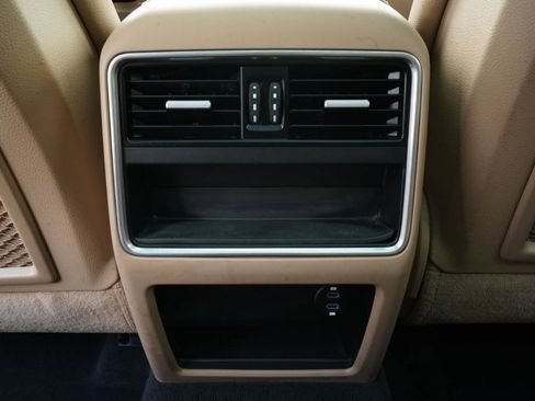 Used 2020 Porsche Cayenne AWD/4WD image 49