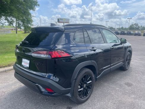 Used 2025 Toyota Corolla Cross AWD Hybrid image 7
