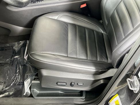 Used 2019 Ford Escape Titanium image 19