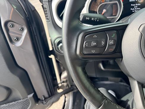 Used 2021 Jeep Wrangler Sport AWD/4WD image 21