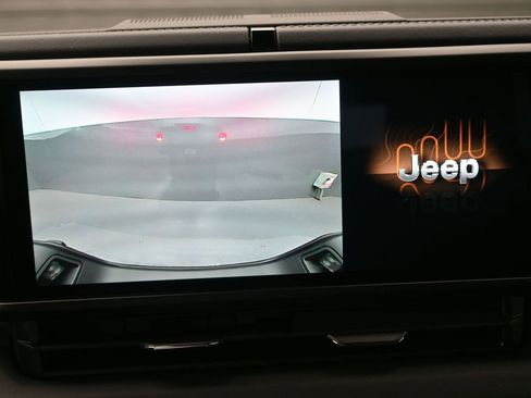 New 2026 Jeep Gladiator Sport AWD/4WD image 32