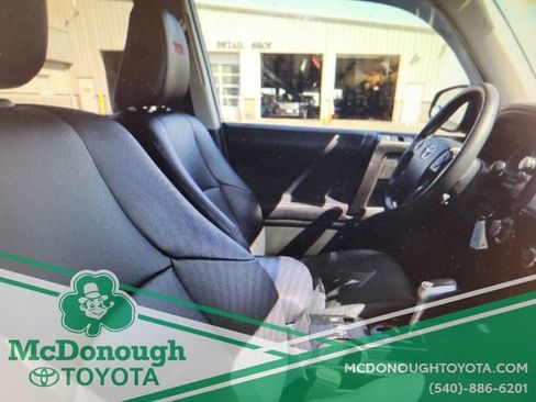 Used 2019 Toyota 4Runner TRD Off-Road Premium image 12