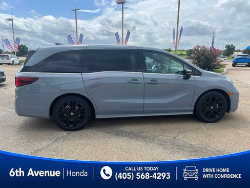 Used 2025 Honda Odyssey Sport-L image 4