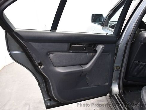 Used 1989 BMW 525i Sedan image 16