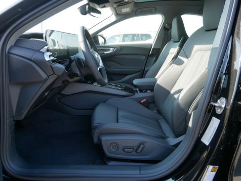 Used 2025 Audi A5 2.0T Prestige w/ 19" Wheel Package image 7