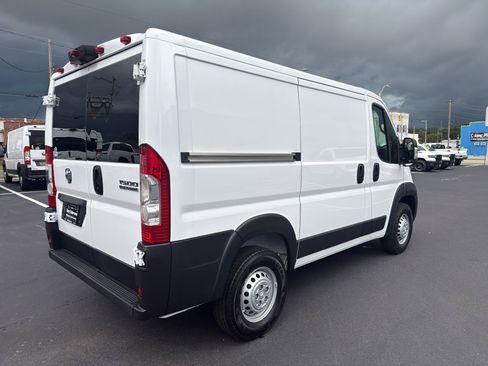 New 2025 RAM ProMaster 1500 w/ Convenience Group image 3