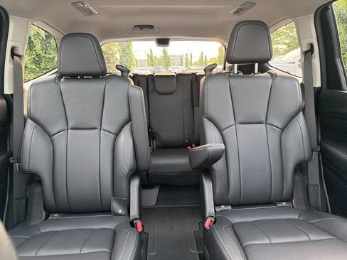 Certified 2024 Subaru Ascent Touring AWD/4WD image 31