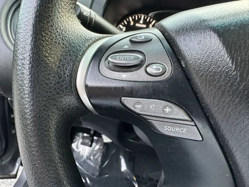 Used 2016 Nissan Pathfinder S AWD/4WD image 13