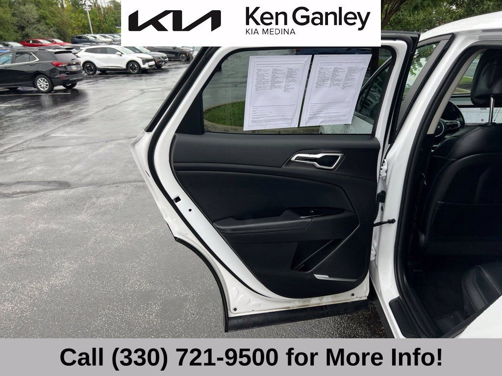 Certified 2024 Kia Sportage EX FWD image 44