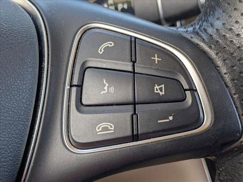 Used 2017 Mercedes-Benz GLC 300 GLC 300 image 12