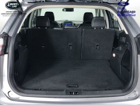Used 2023 Ford Edge SEL image 15