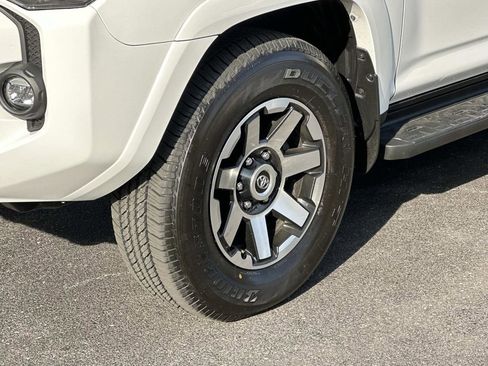 Used 2024 Toyota 4Runner TRD Off-Road Premium image 28