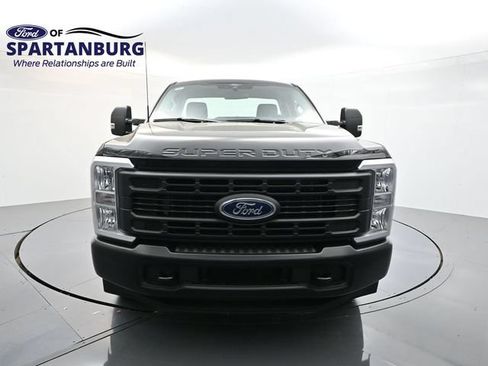 Used 2026 Ford F250 XL w/ XL Driver Assist Package RWD image 2