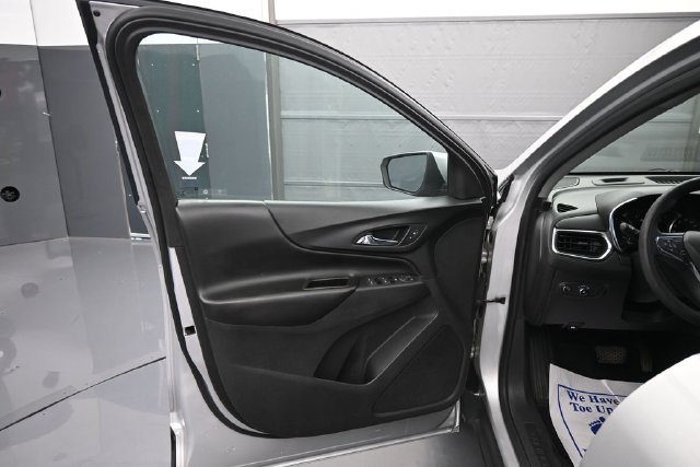 Used 2021 Chevrolet Equinox LT FWD image 9