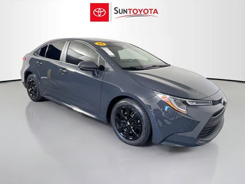 Used 2024 Toyota Corolla LE image 1
