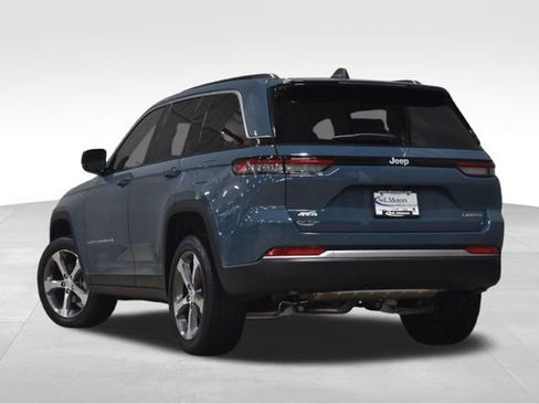 New 2026 Jeep Grand Cherokee Limited w/ Trailer Tow Package image 2