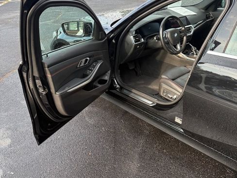 Used 2019 BMW 330i Sedan w/ Convenience Package RWD image 19