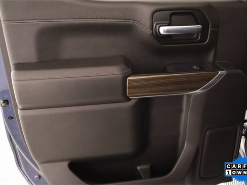 Used 2021 Chevrolet Silverado 1500 LT Trail Boss w/ Convenience Package II image 17