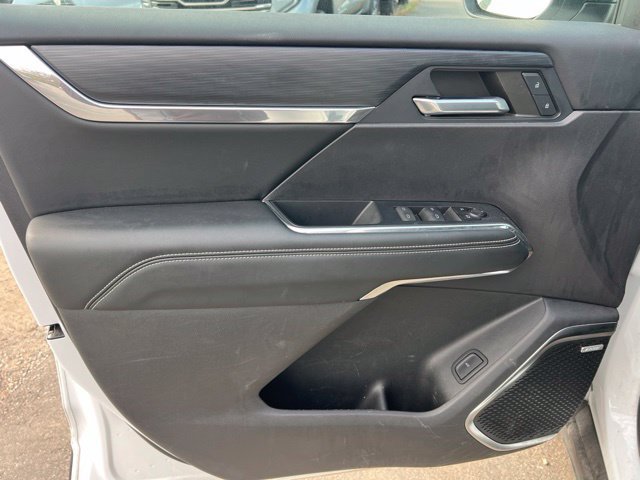 Used 2024 GMC Acadia Elevation w/ LPO, Floor Liner Package FWD image 15