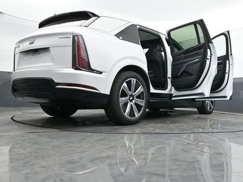 New 2025 Cadillac Escalade IQ Luxury 1 image 70