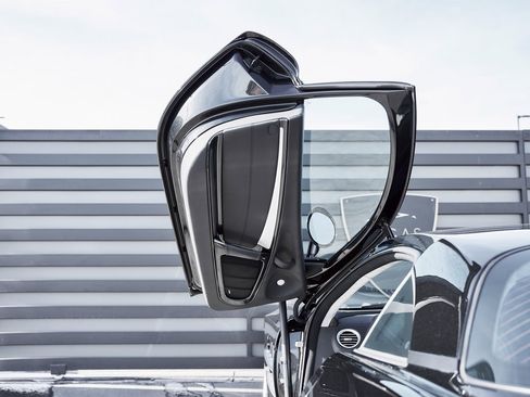 Used 2006 Mercedes-Benz SLR image 39