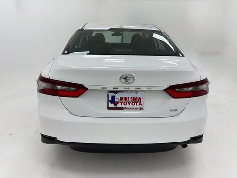 Used 2024 Toyota Camry LE image 39