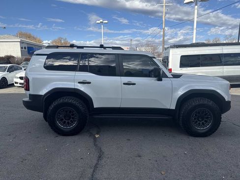 Used 2025 Toyota Land Cruiser image 5