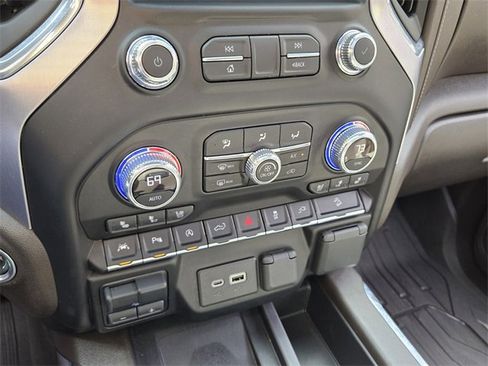 Certified 2021 GMC Sierra 1500 SLT w/ SLT Premium Plus Package image 23