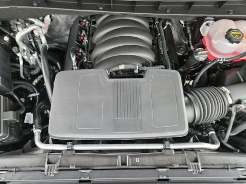New 2026 Chevrolet Suburban LT w/ Comfort Package RWD image 21