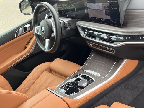 Used 2026 BMW X5 sDrive40i w/ M Sport Package RWD image 9