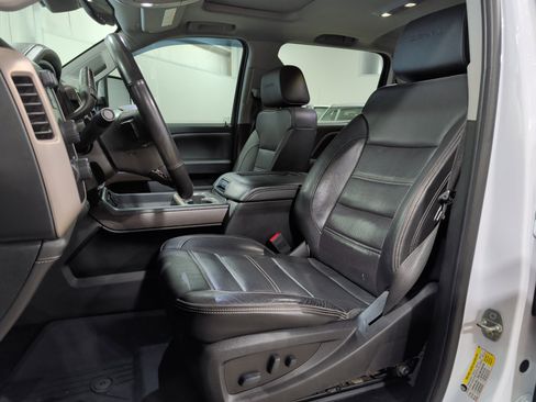 Used 2018 GMC Sierra 2500 Denali image 7