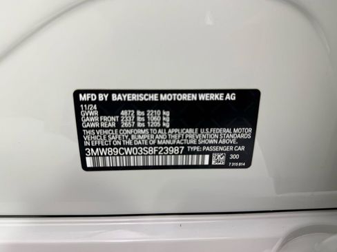 Certified 2025 BMW 330i xDrive Sedan w/ Convenience Package image 18