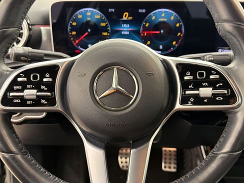 Used 2020 Mercedes-Benz A 220 image 11