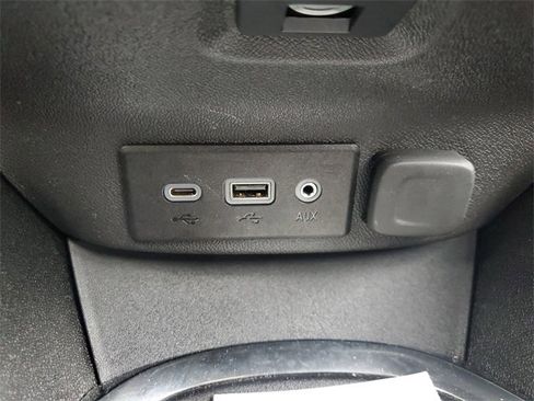 Used 2024 Chevrolet Malibu LT image 21