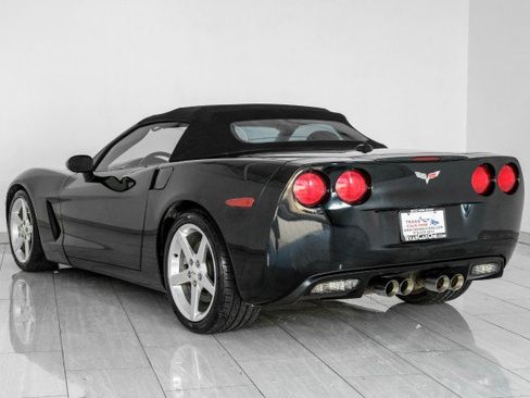 Used 2005 Chevrolet Corvette Convertible w/ Preferred Equipment Group RWD image 8