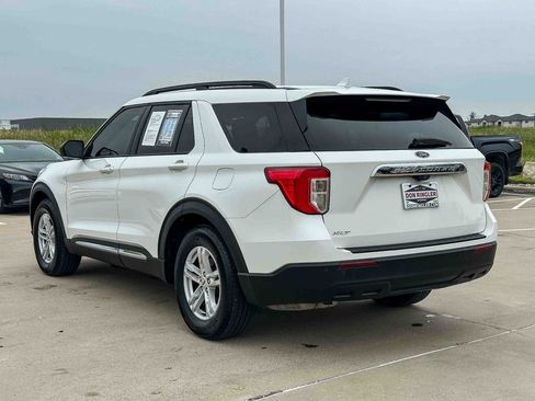 Used 2022 Ford Explorer XLT RWD image 5