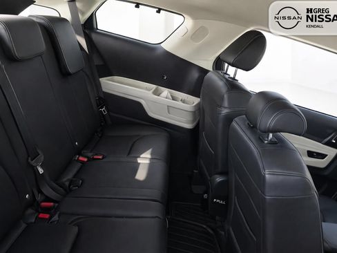 Used 2022 Kia Carnival EX FWD image 16