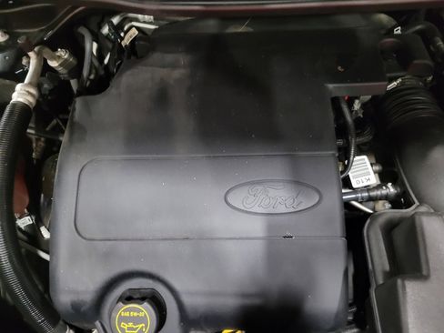 Used 2016 Ford Explorer image 30